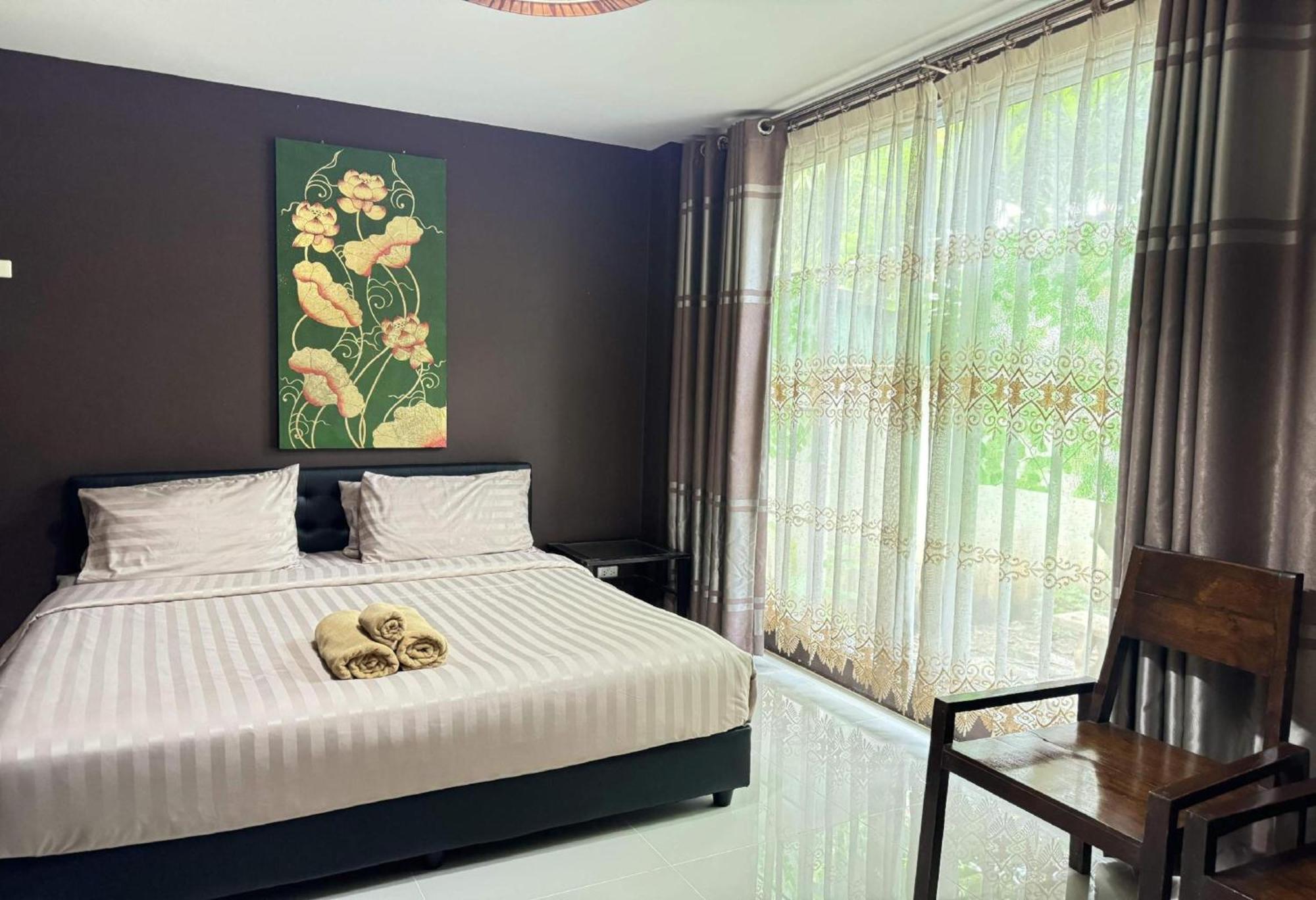 Collection O Bupamontra Chiangmai Hotel Chiang Mai Exterior photo